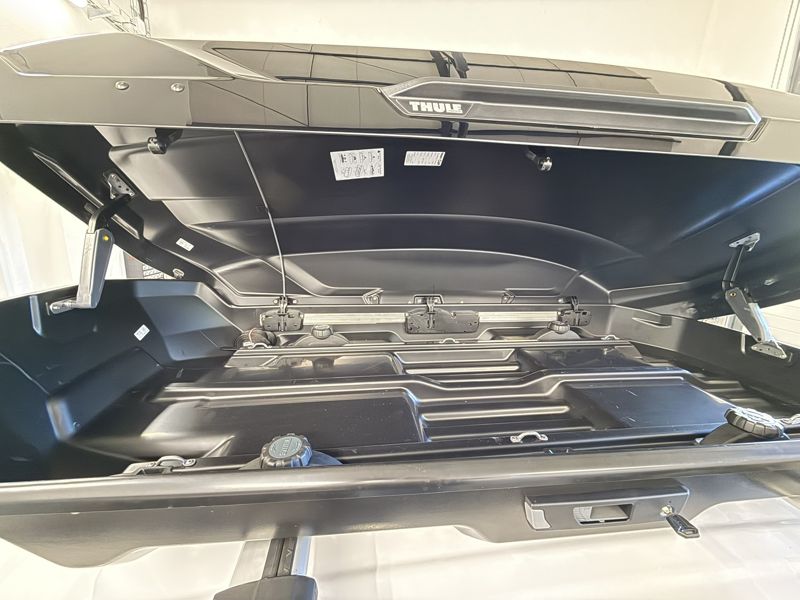Thule Motion 3 M ve Filson Store